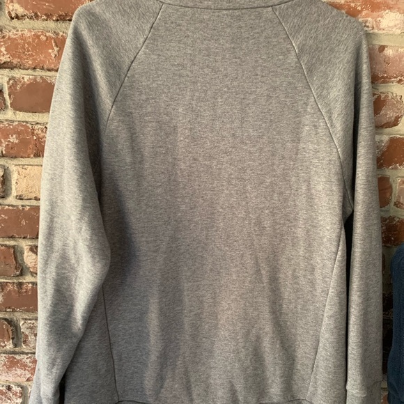 Fabletics Sweatshirt - Picture 6 of 7